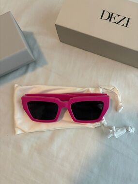 DEZI Hot Pink Bold Sunglasses